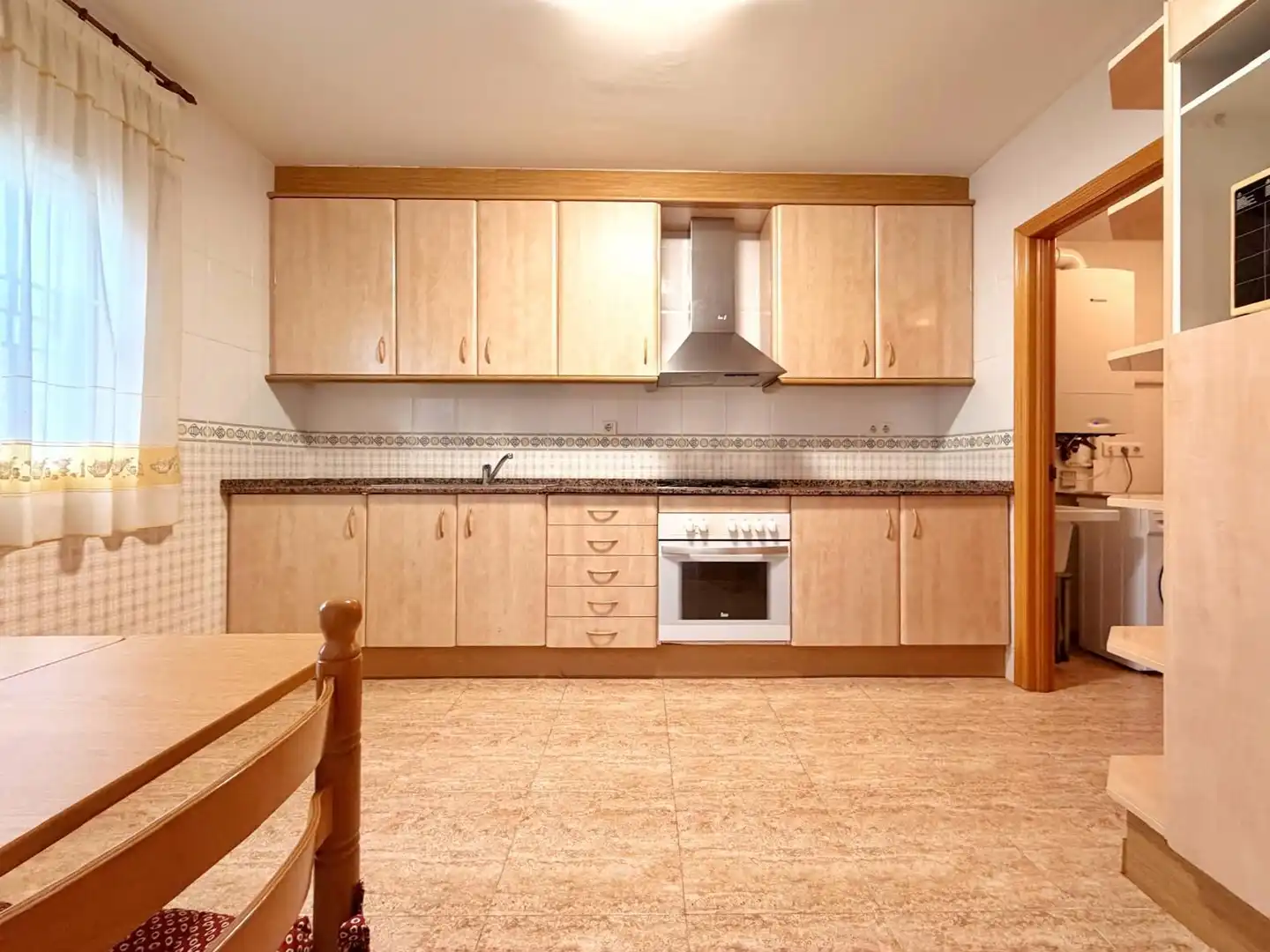 Cocina de Casa adosada de alquiler en Cubelles con Calefacción, Terraza y Amueblado