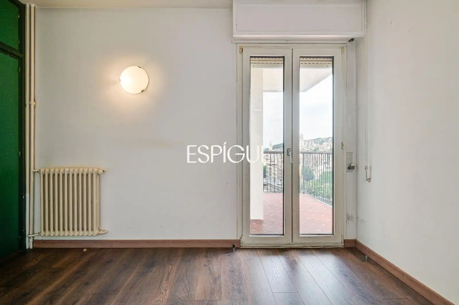 Habitación de Piso en venta en Girona con Calefacción, Parquet y Amueblado