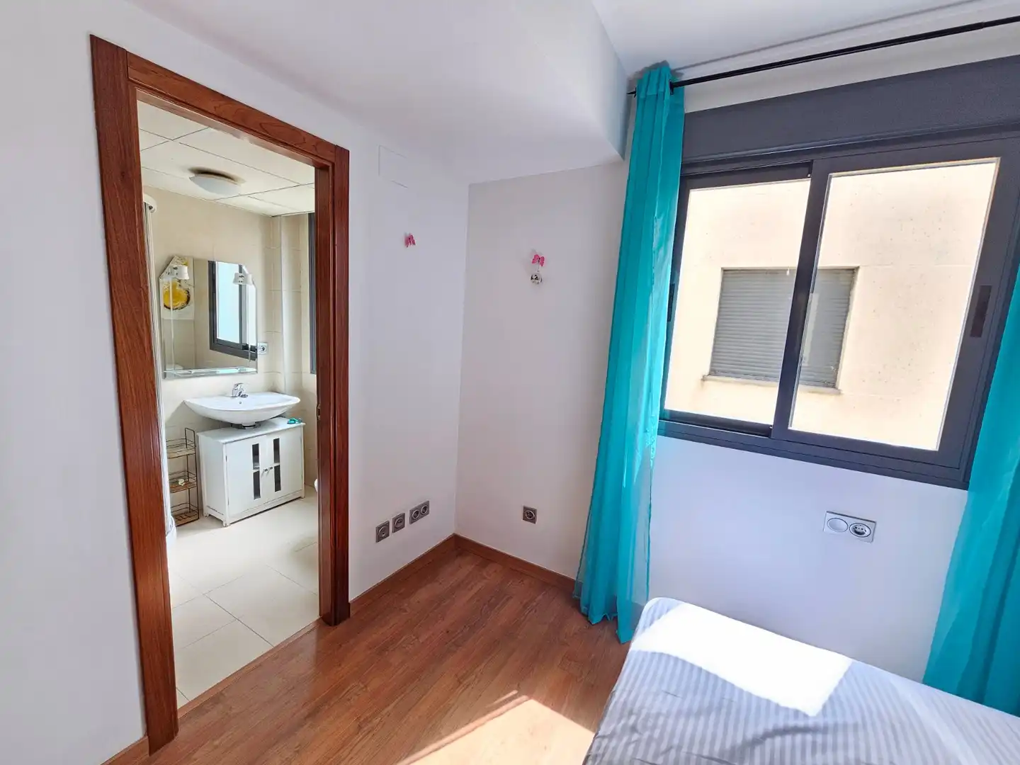 Habitación de Ático en venta en Armilla con Aire acondicionado, Calefacción y Parquet