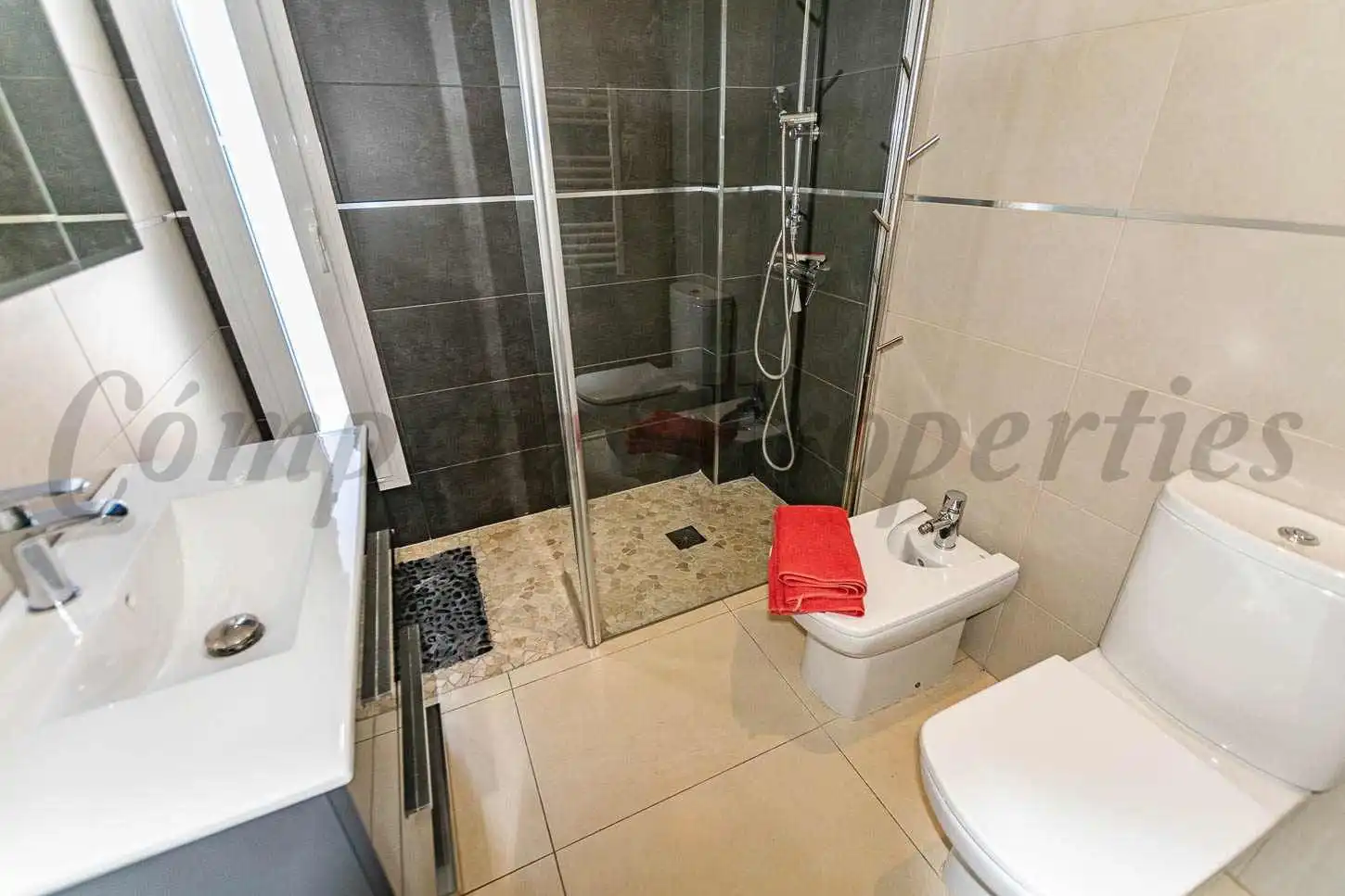 Casa amb piscina en venda a Sayalonga, imagen 21