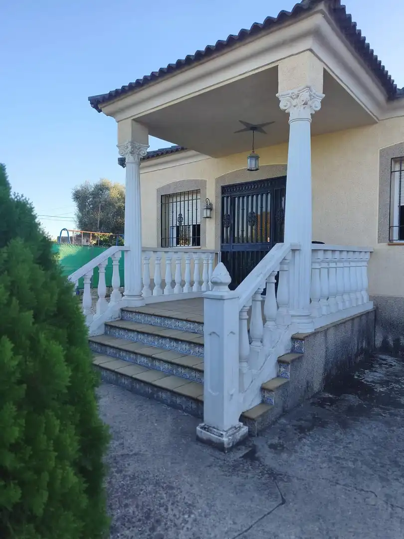 Casa en venda a Periurbano Oeste - Sierra