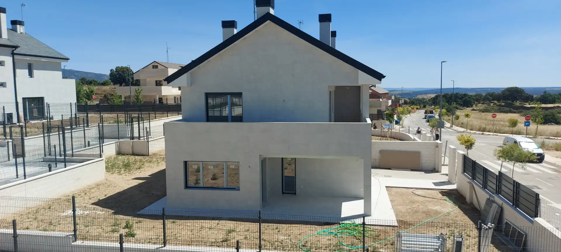 Houses for sale in Miraflores de la Sierra