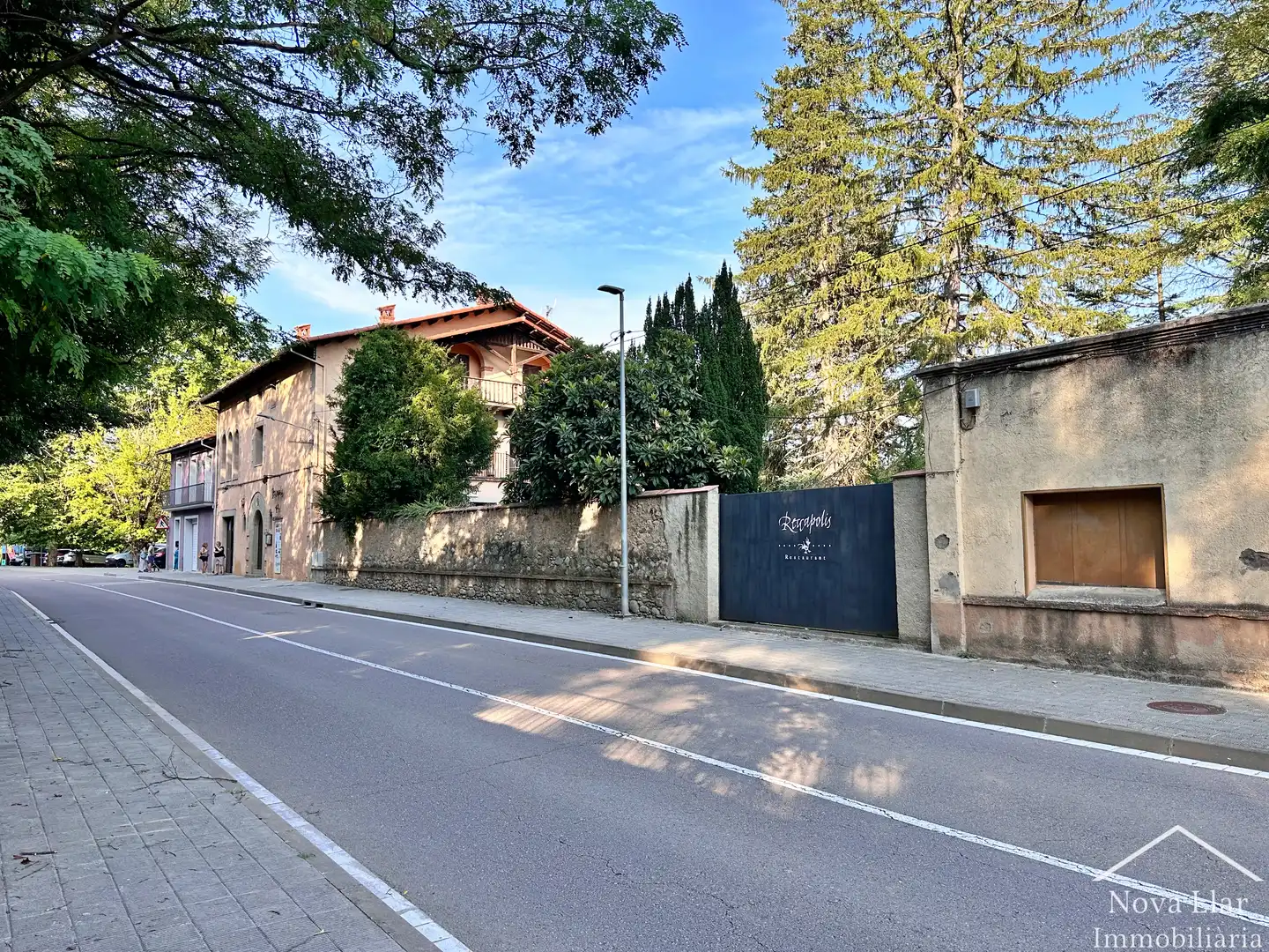 Vista exterior de Casa o xalet en venda en Ripoll amb Calefacció, Jardí privat i Parquet