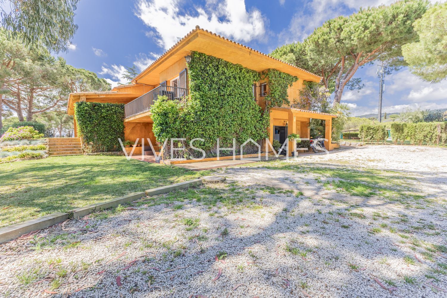 Vista exterior de Casa o chalet en venta en Sant Vicenç de Montalt con Calefacción, Jardín privado y Terraza