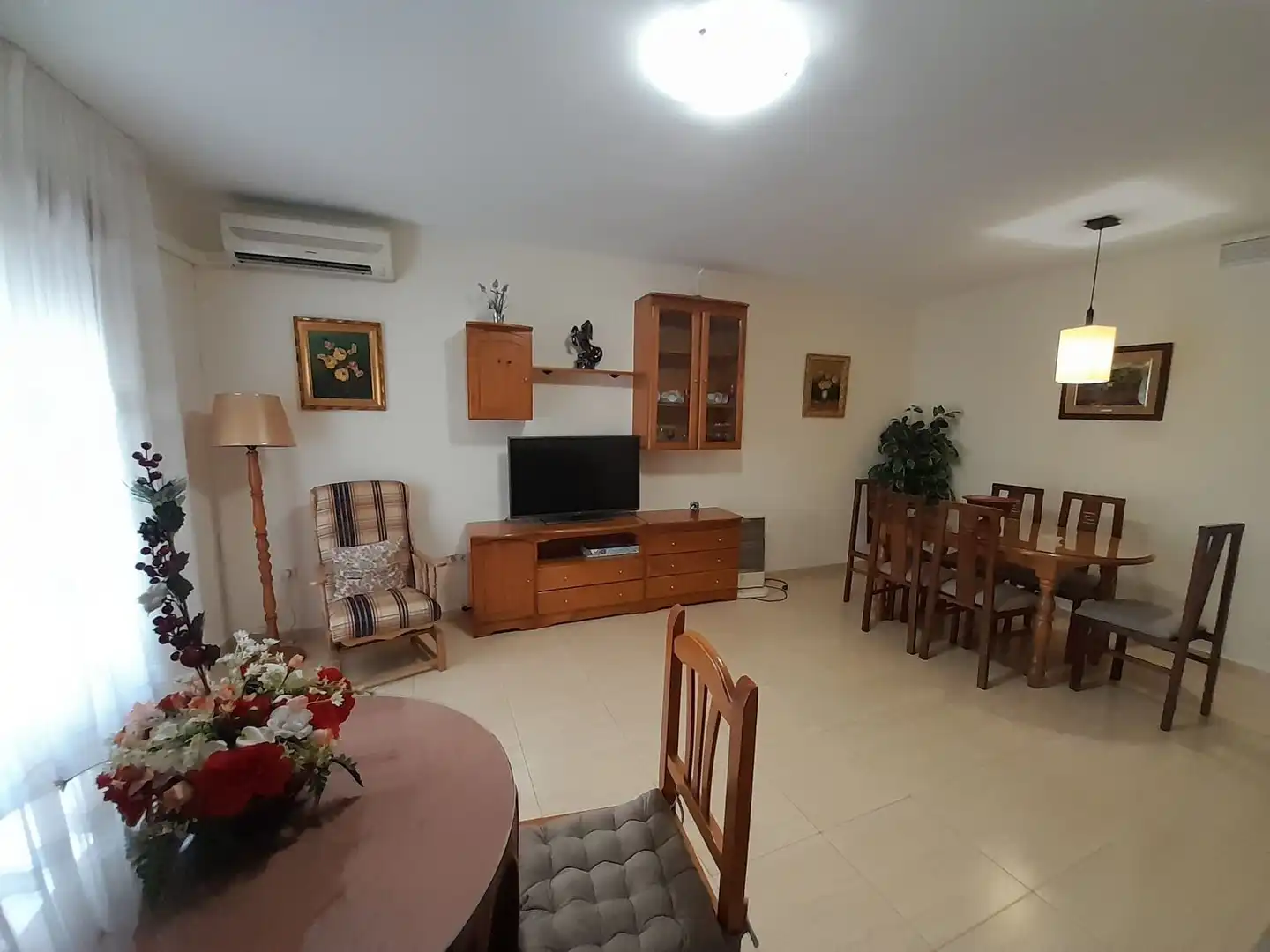 Flat with terrace to rent in Ctra. Circunvalación - La Magdalena, imagen 2