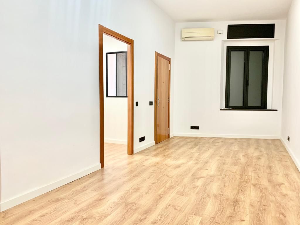 Local en venda en Mataró amb Aire condicionat, Calefacció i Parquet