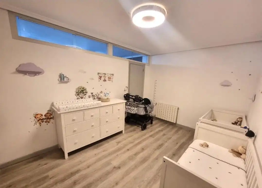 Piso en venta en Basauri  con Calefacción, Parquet y Amueblado
