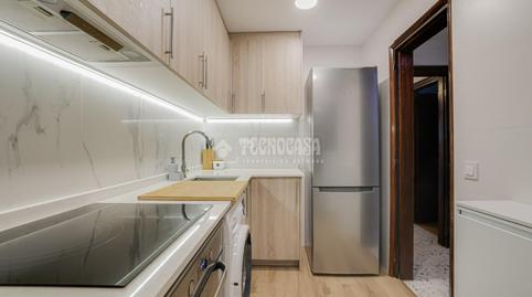 Foto 5 de Piso en venta en Porta,  Barcelona Capital