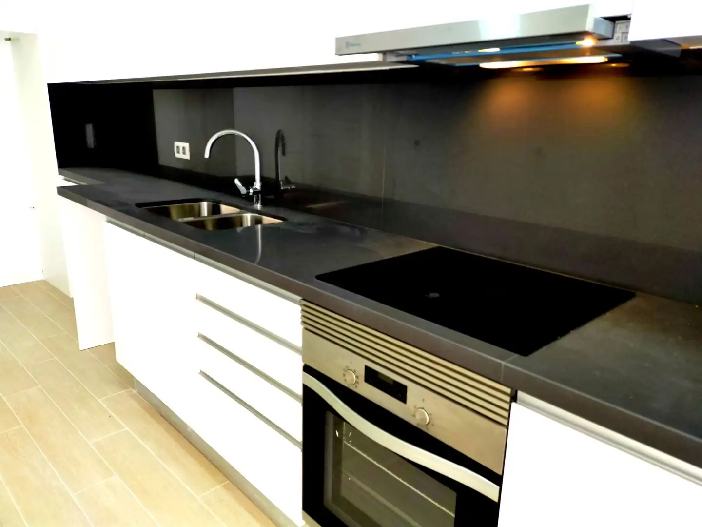 Cocina de Piso de alquiler en Mataró con Aire acondicionado, Calefacción y Terraza