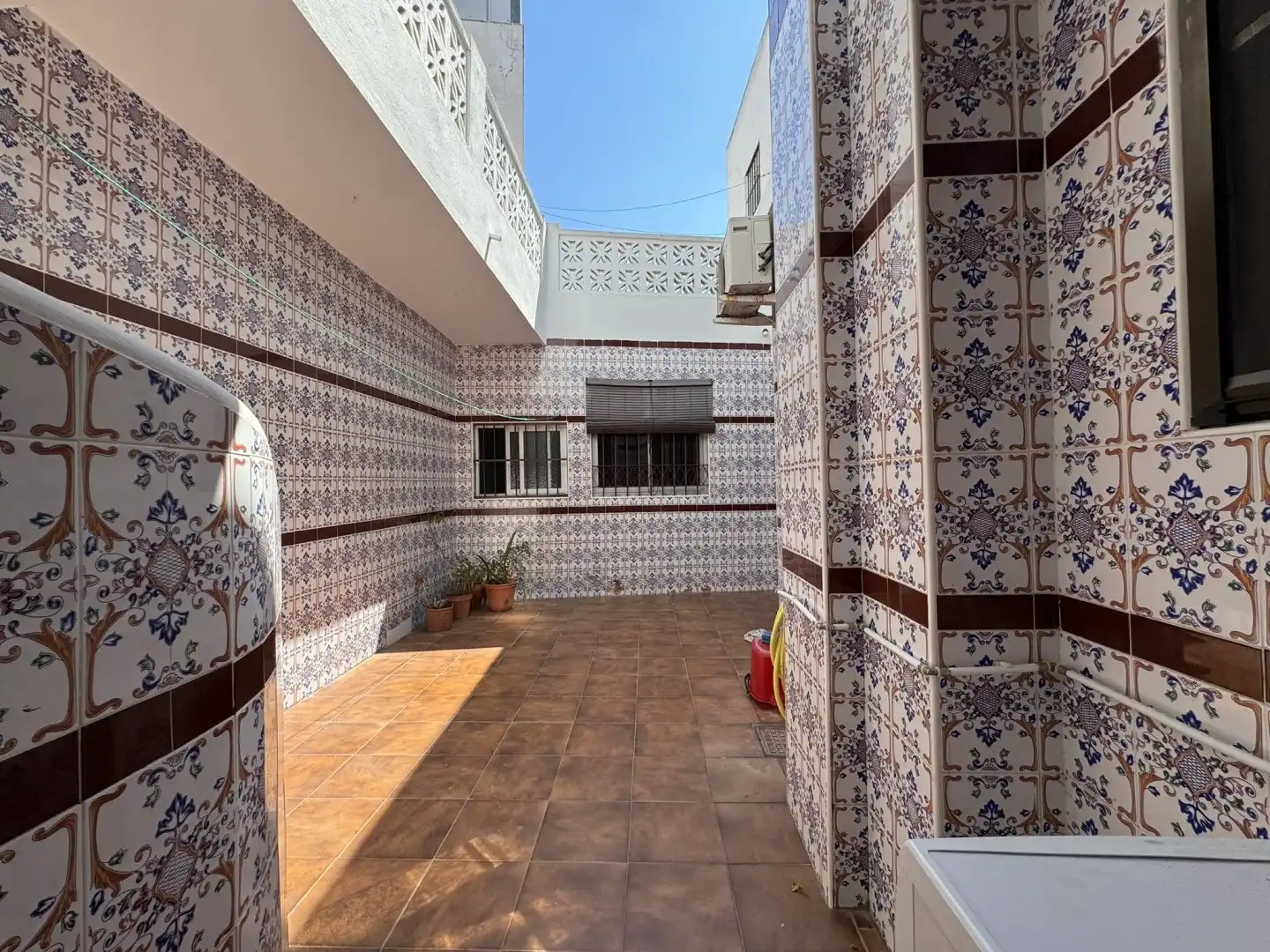 Terrasse von Erdgeschoss zum Verkauf in Chipiona
