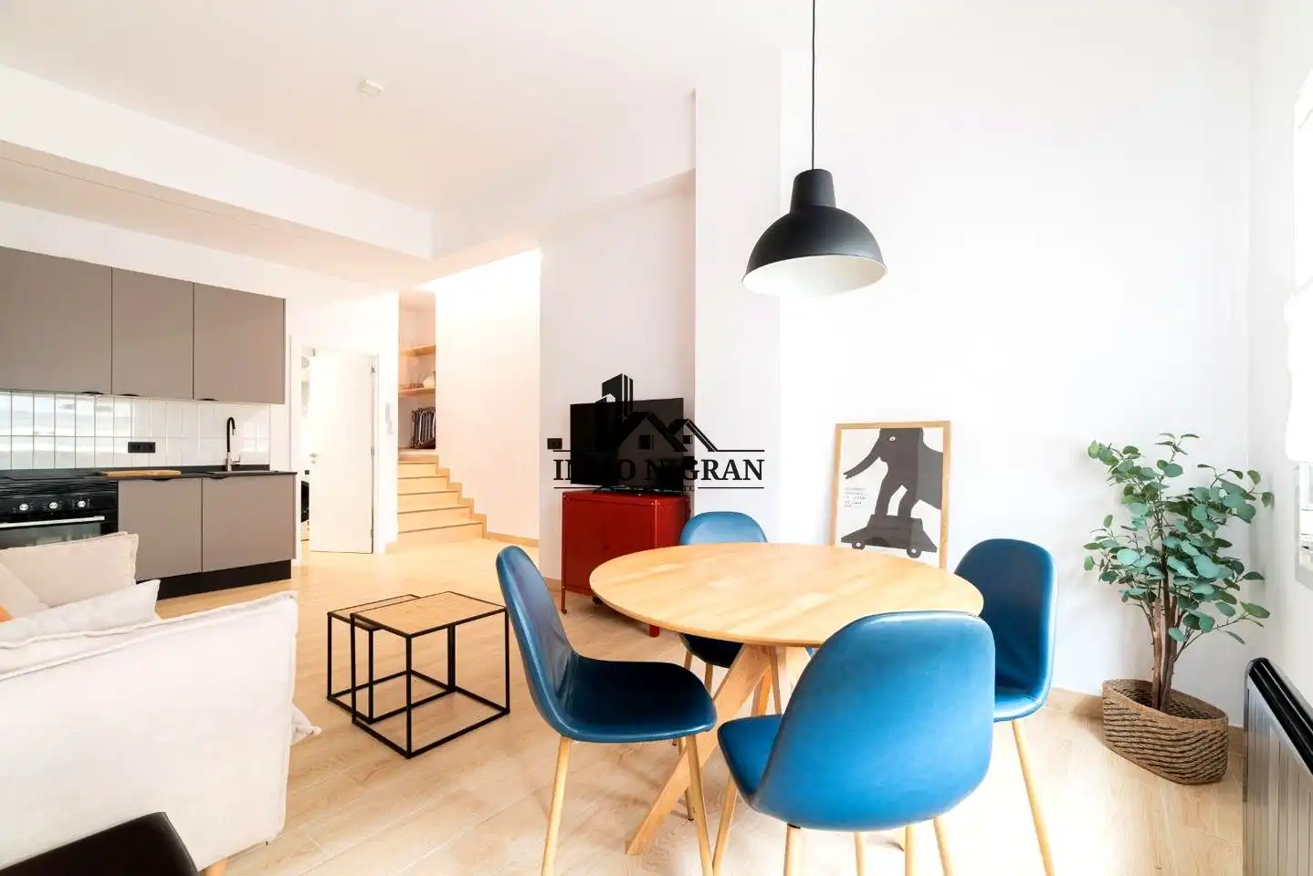 Sala de estar de Planta baja de alquiler en Nigrán con Amueblado y Piscina comunitaria
