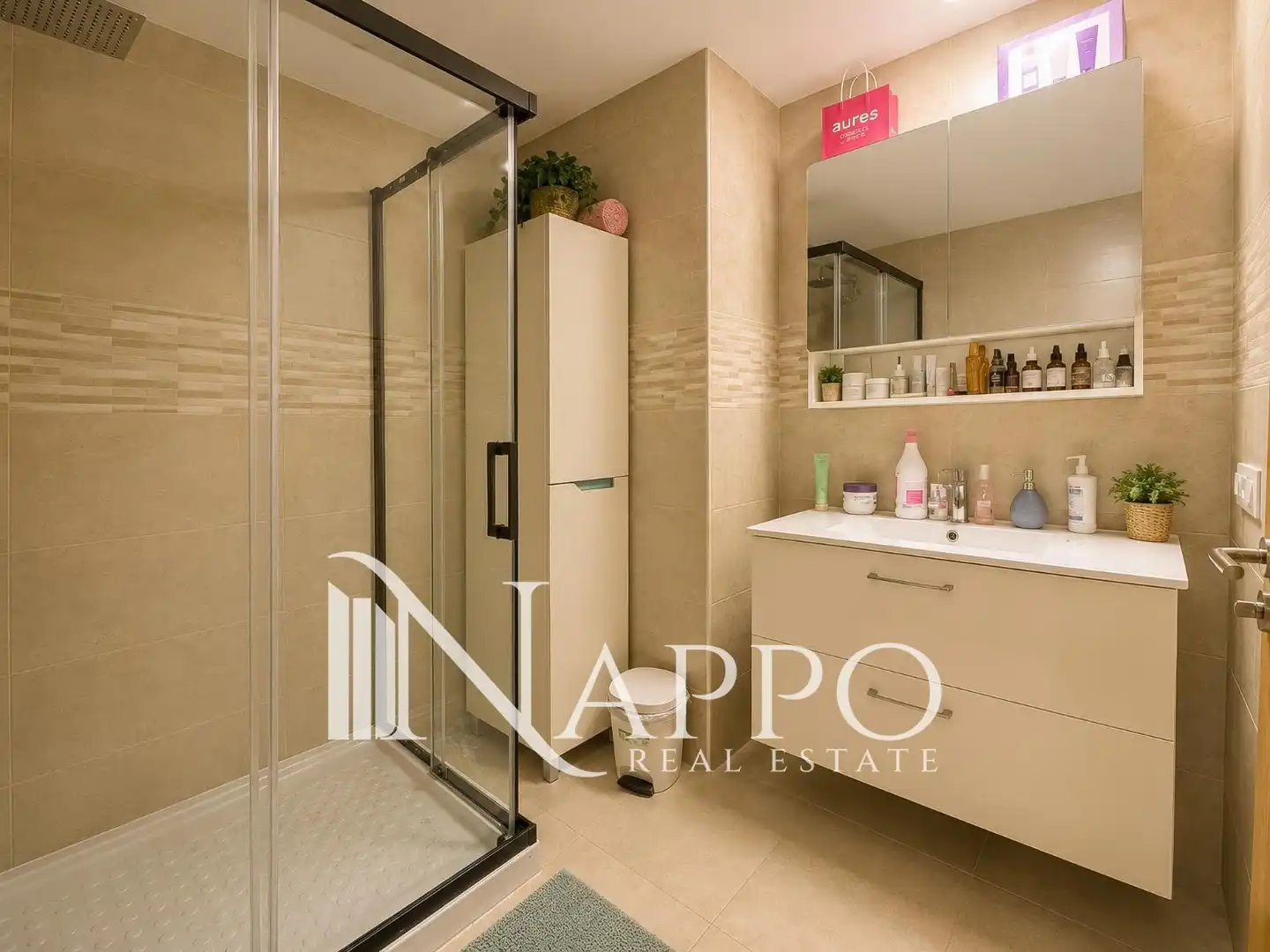Baño de Piso en venta en  Palma de Mallorca con Aire acondicionado, Calefacción y Trastero