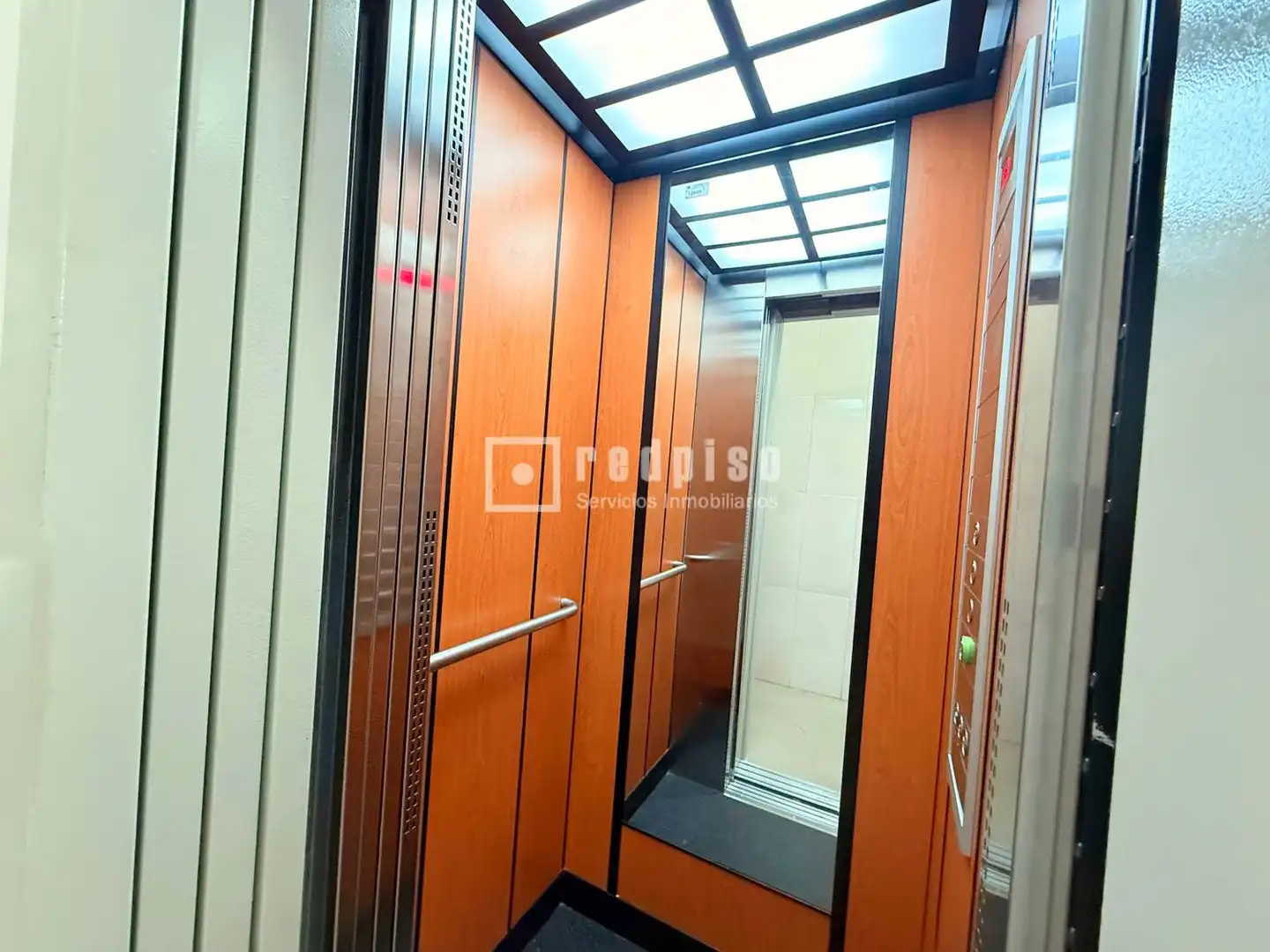 Piso en venta en Málaga con Calefacción y Terraza