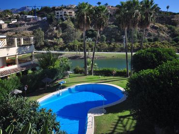 Appartamento con piscina in vendita a Avenida Tomás Pascual 22