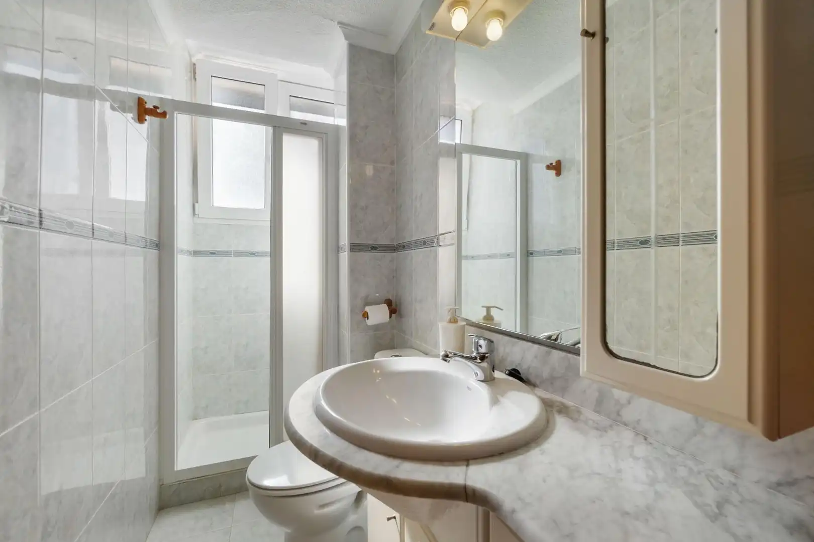 Apartament amb terrassa en venda a Avenida de las Palmeras, imagen 16