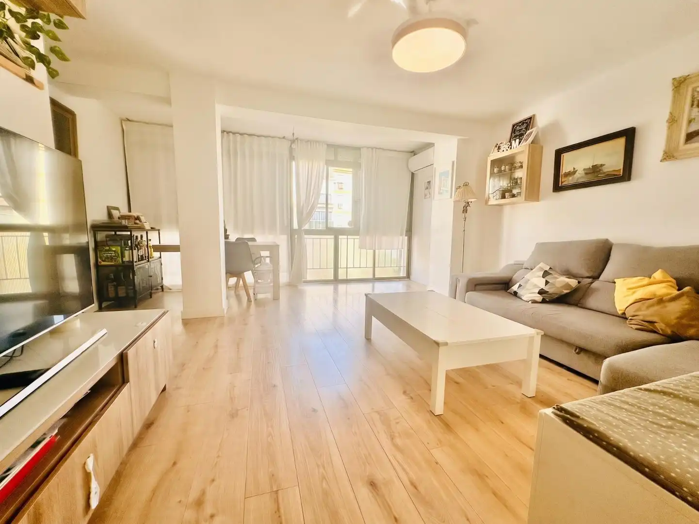 Sala de estar de Piso en venta en Málaga con Aire acondicionado, Jardín privado y Parquet