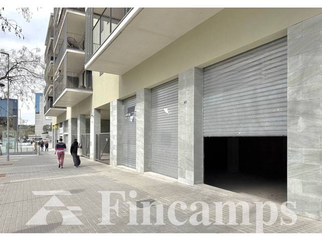 Local comercial en Alquiler en Calle Pi i Margall, 41 en Creu Alta