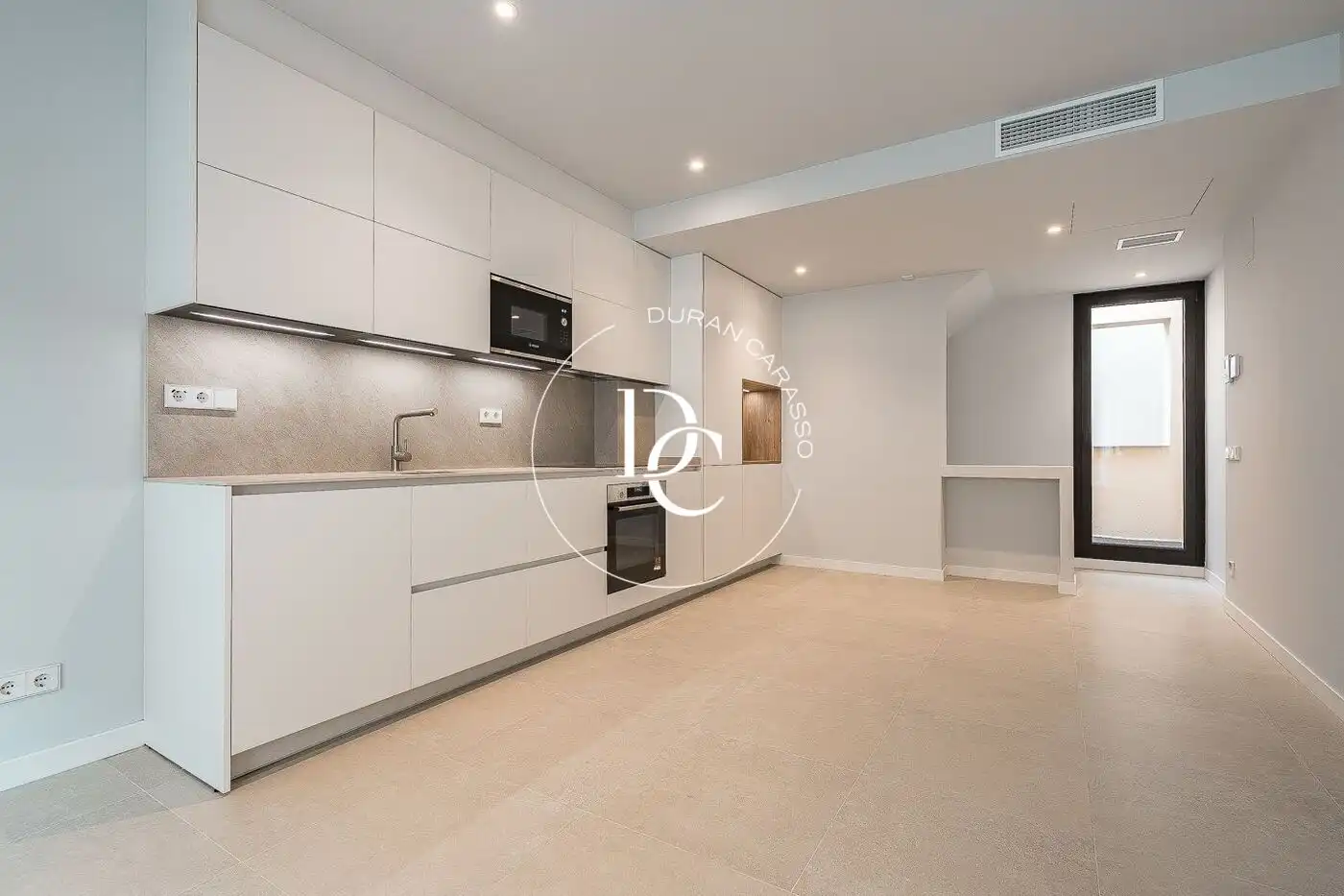 Cocina de Casa o chalet en venta en Barcelona con Aire acondicionado, Calefacción y Terraza