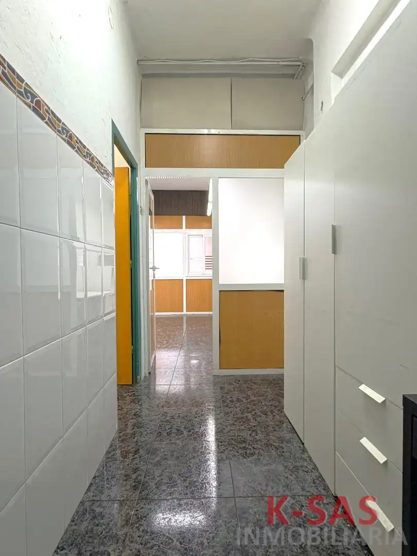 Geschaftsraum zur Miete in L'Hospitalet de Llobregat mit Klimaanlage
