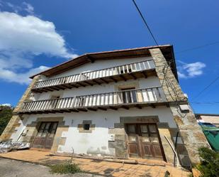 Vista exterior de Casa o xalet en venda en Guriezo amb Terrassa