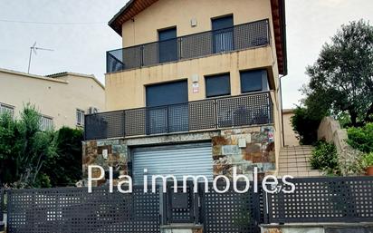 Exterior view of House or chalet for sale in Esparreguera