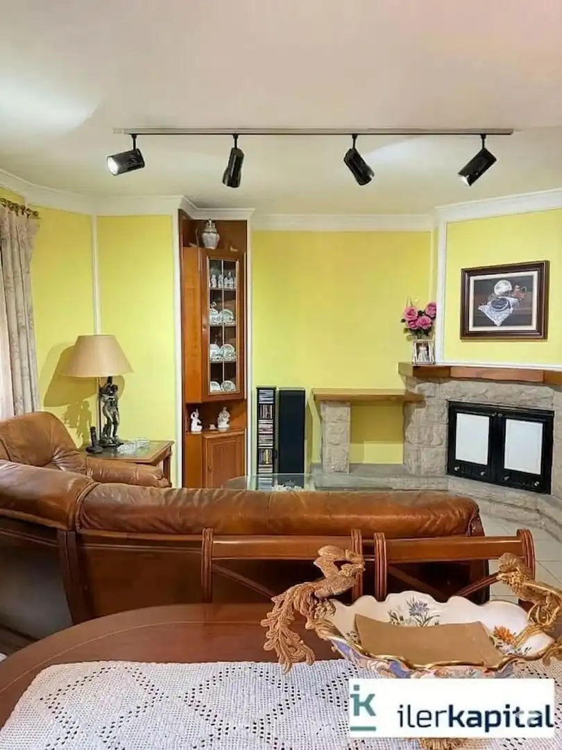 Wohnzimmer von Maisonette zum Verkauf in Lleida mit Klimaanlage, Heizung und Terrasse