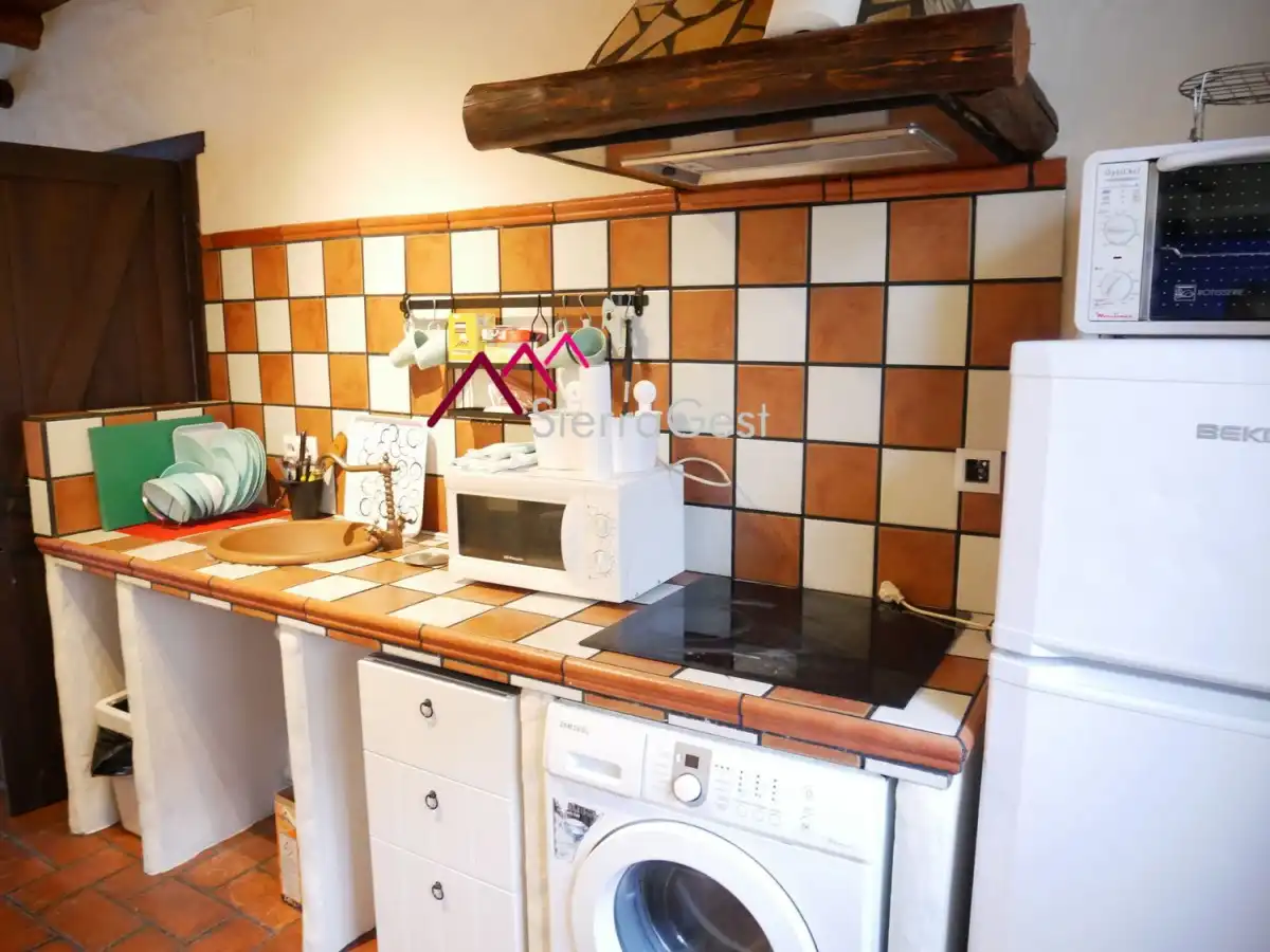 Cocina de Edificio en venta en Ubrique