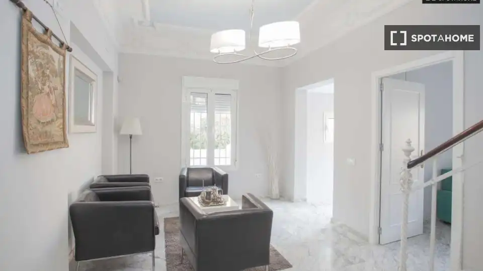Sala de estar de Piso de alquiler en Sevilla con Aire acondicionado, Calefacción y Amueblado