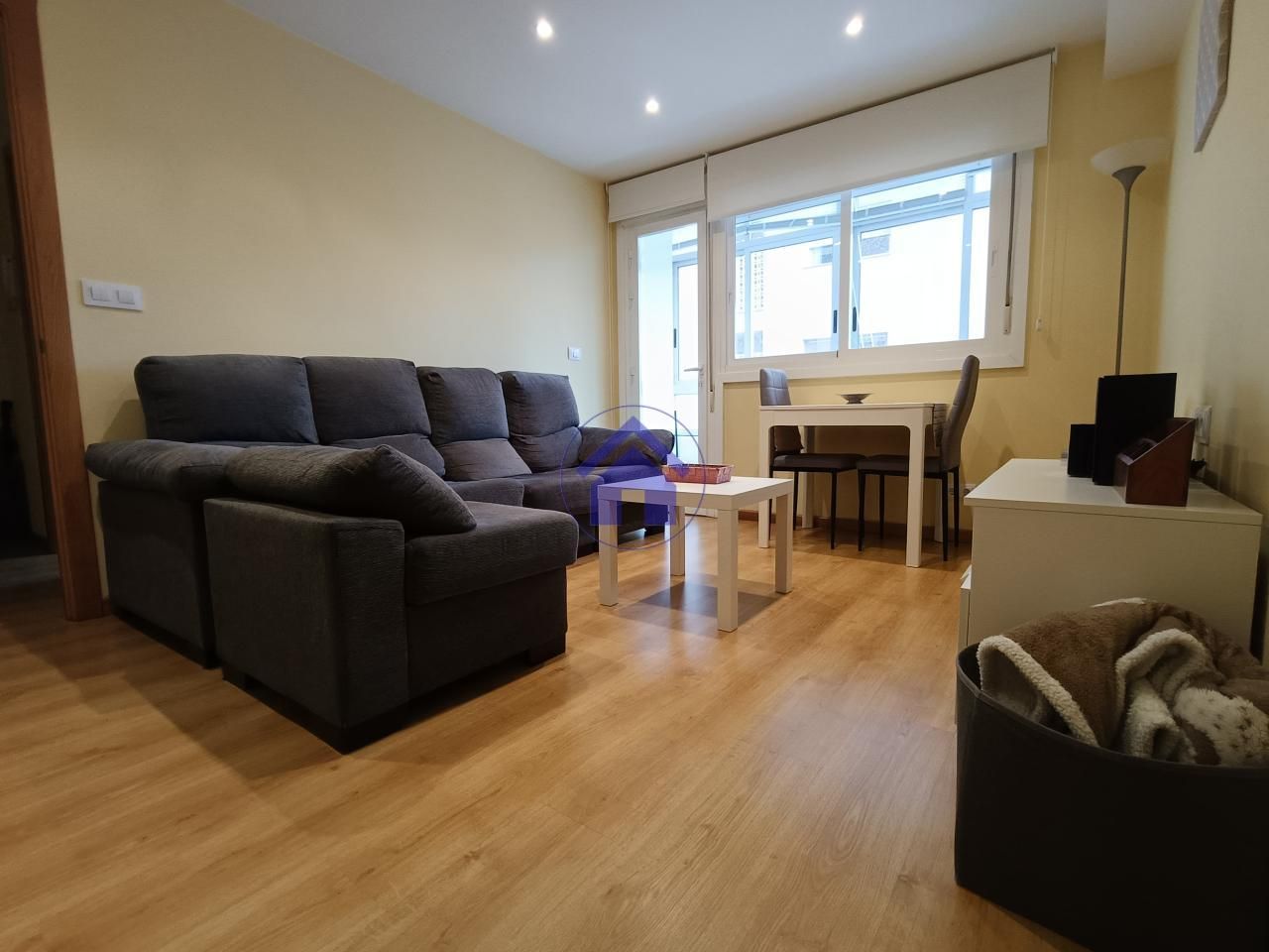 Sala d'estar de Pis en venda en Vigo  amb Calefacció, Terrassa i Traster