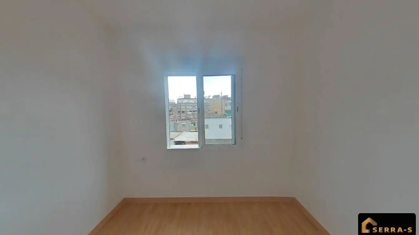 Bedroom of Flat for sale in Mataró  with Parquet flooring and Terrace