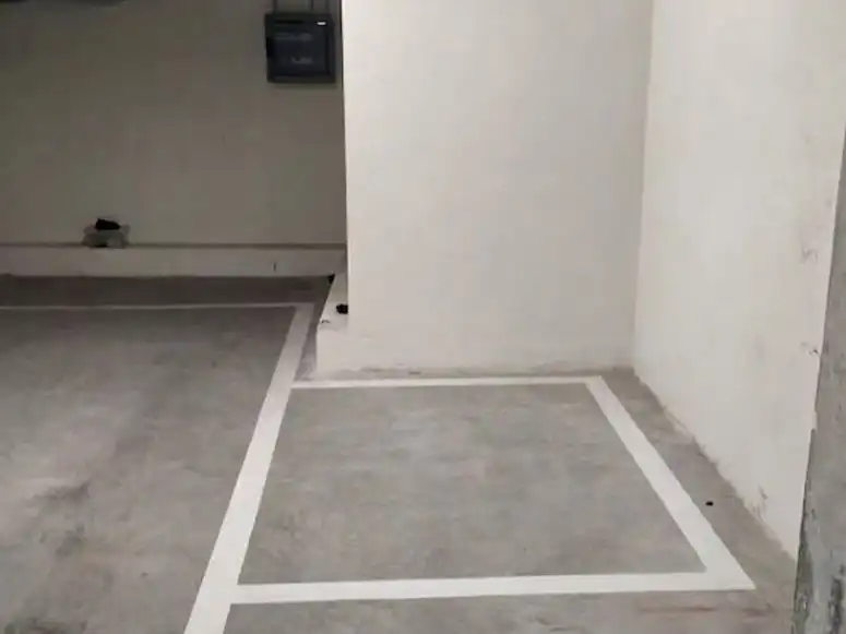 Aparcamiento en alquiler en Enrique Velasco 8
