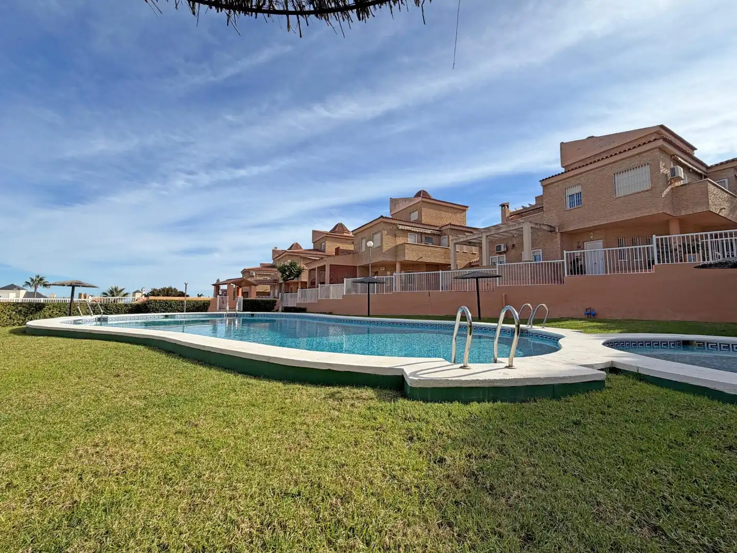 Piscina de Casa o chalet en venta en Alicante / Alacant con Calefacción, Jardín privado y Terraza