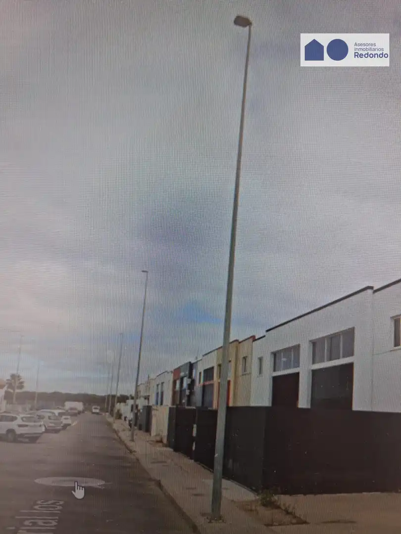 Außenansicht von Fabrikhallen zum Verkauf in Mazagón