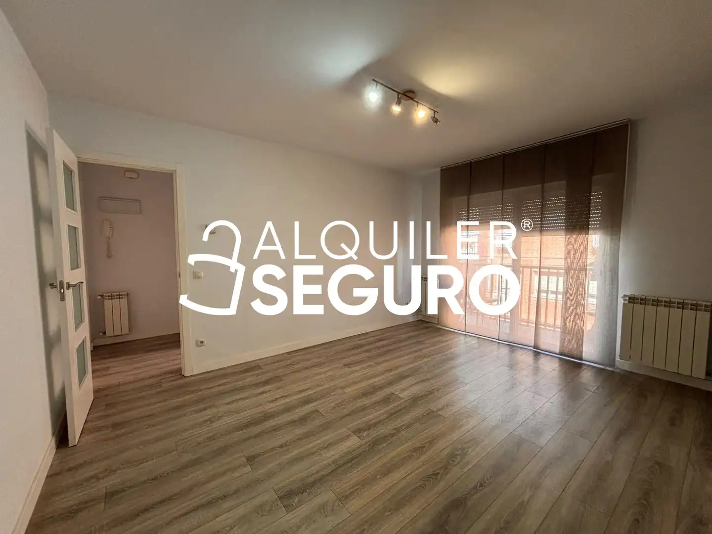 Schlafzimmer von Wohnung zur Miete in Madrid mit Heizung und Terrasse