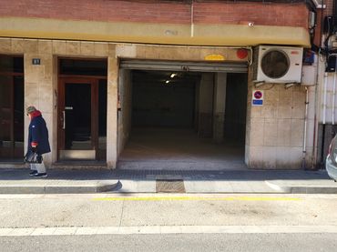 Local comercial en venda a Carrer de Montflorit 5