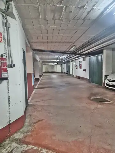 Aparcament de Dúplex en venda en Santa Cruz de Bezana amb Calefacció