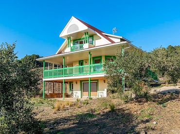 Country house with balcony for sale in Partida el Pinar