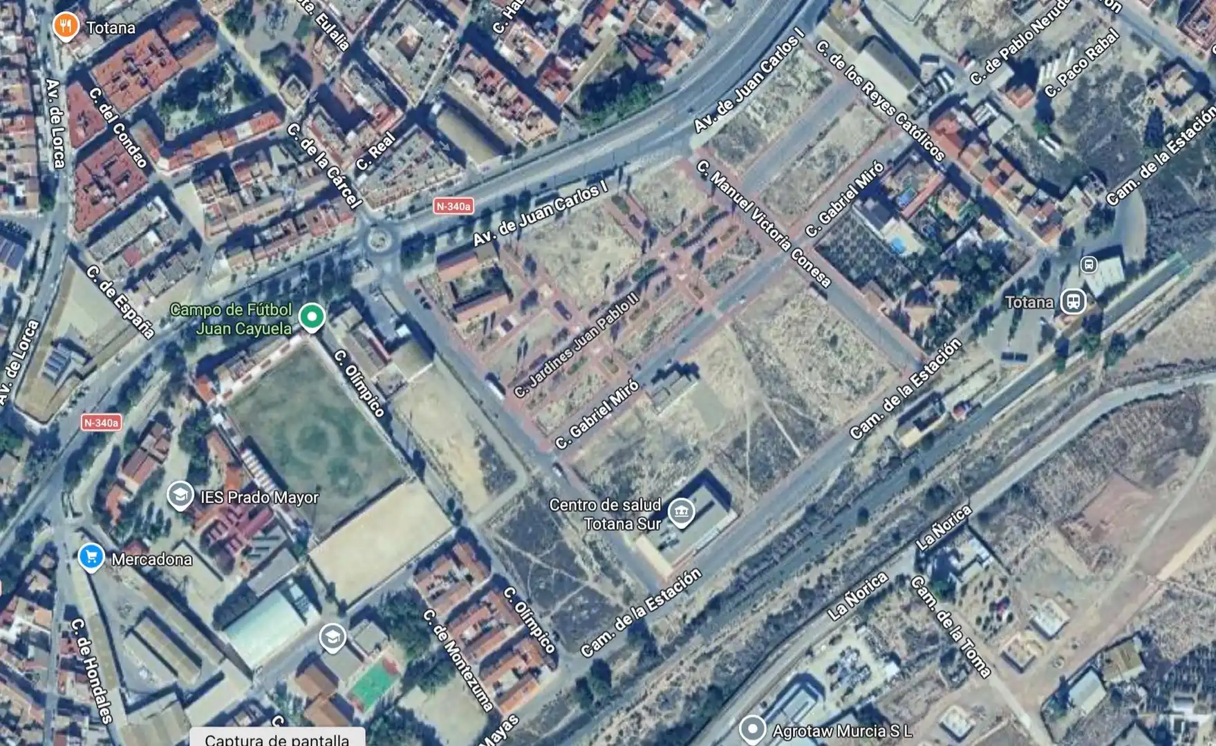 Pis amb terrassa en venda a Totana