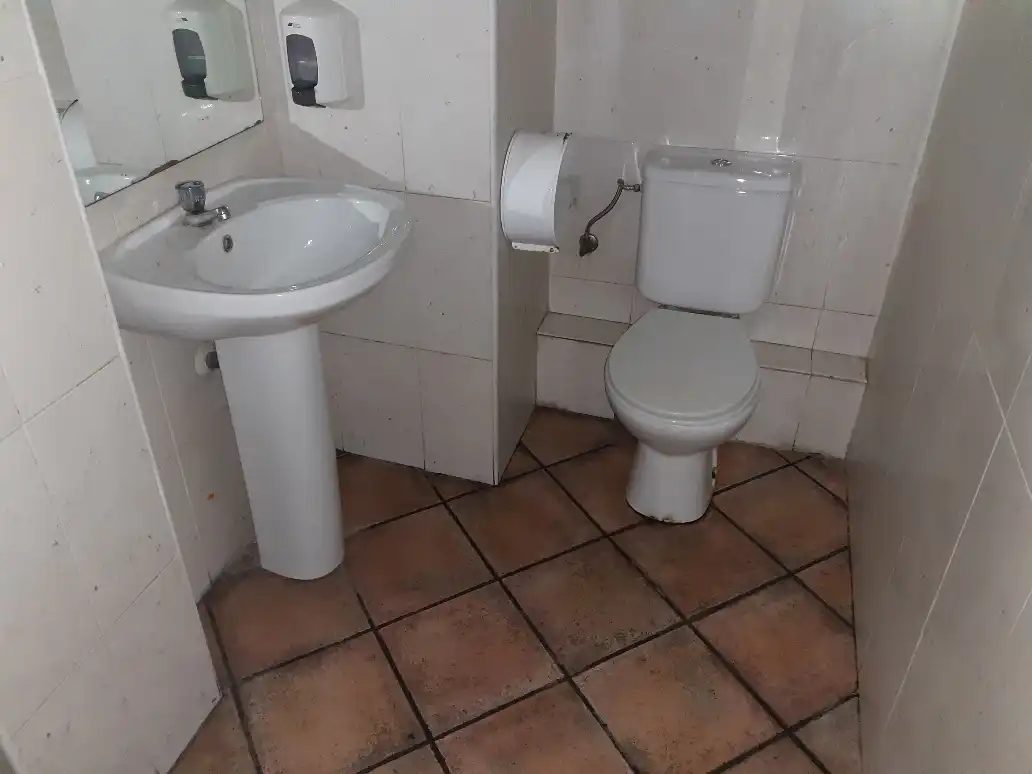 Business premises for sale in C/ Sant Guim de Freixenet, imagen 7