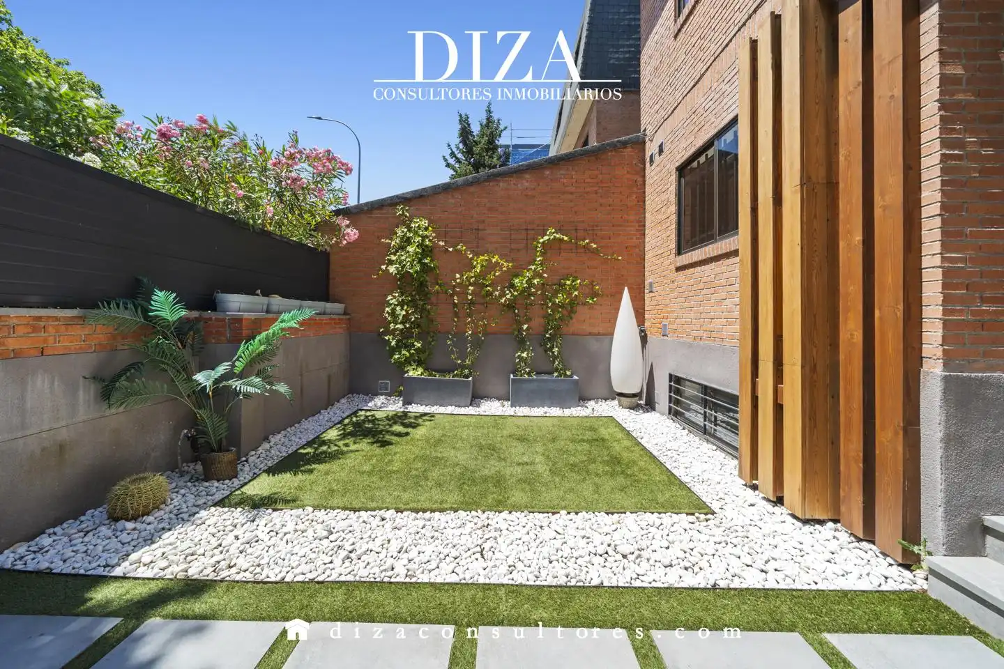 Garden of Houses for sale in Madrid  with Air Conditioner, Heating and Terrace
