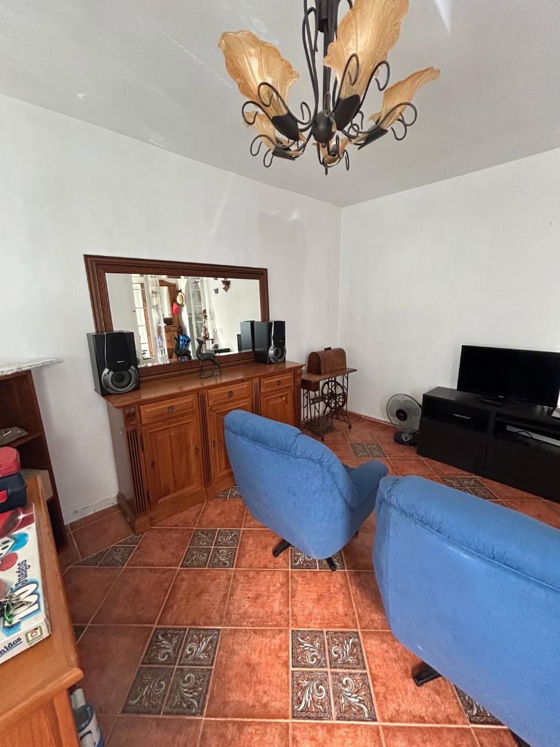 Sala d'estar de Casa o xalet en venda en Ontígola amb Terrassa