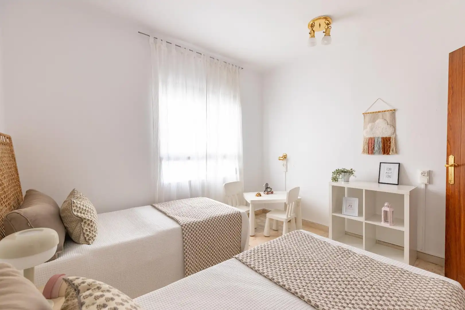 Bedroom of Flat for sale in Valencia  with Air Conditioner