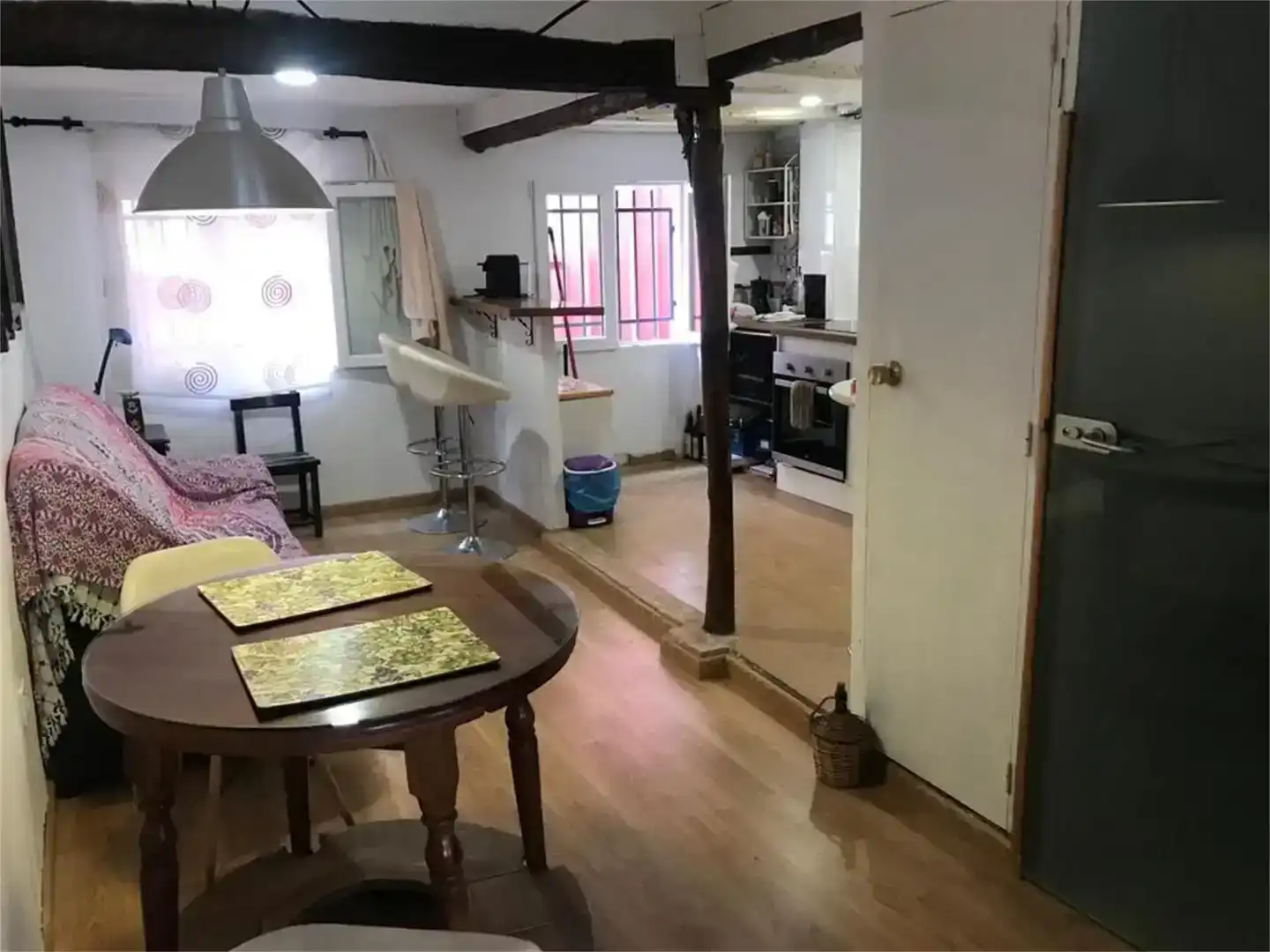 Cuina de Planta baixa en venda en Baños de Montemayor amb Parquet, Moblat i Balcó