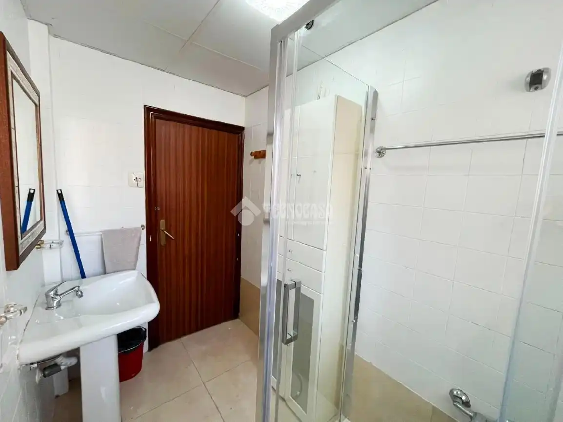 Baño de Piso en venta en Alagón con Balcón