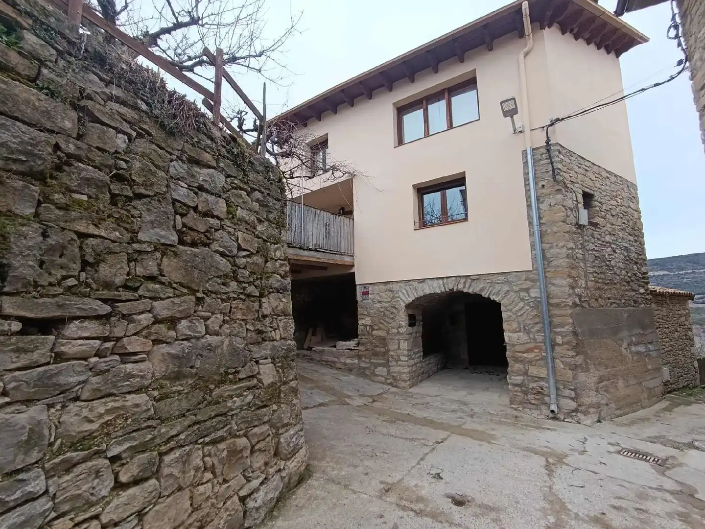 Vista exterior de Casa o xalet en venda en Graus amb Calefacció, Jardí privat i Traster
