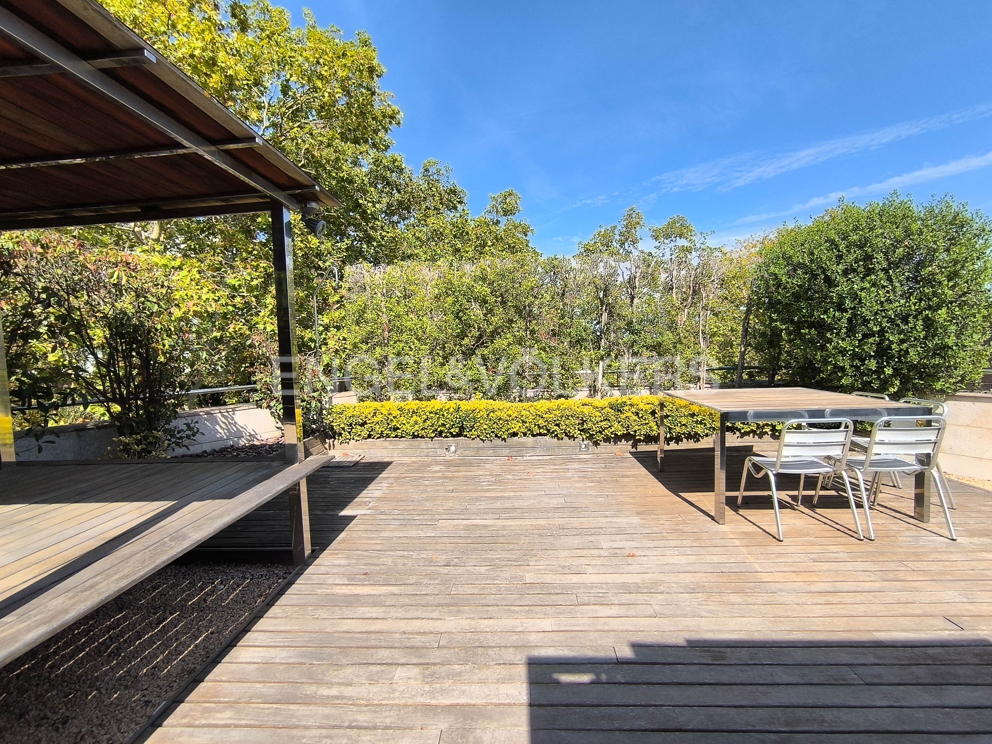 Terrassa de Dúplex en venda en  Barcelona Capital amb Aire condicionat, Calefacció i Parquet