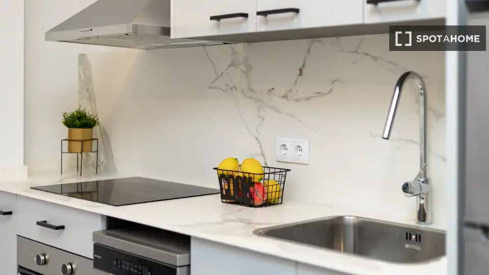 Cocina de Piso de alquiler en Valencia con Aire acondicionado, Calefacción y Amueblado