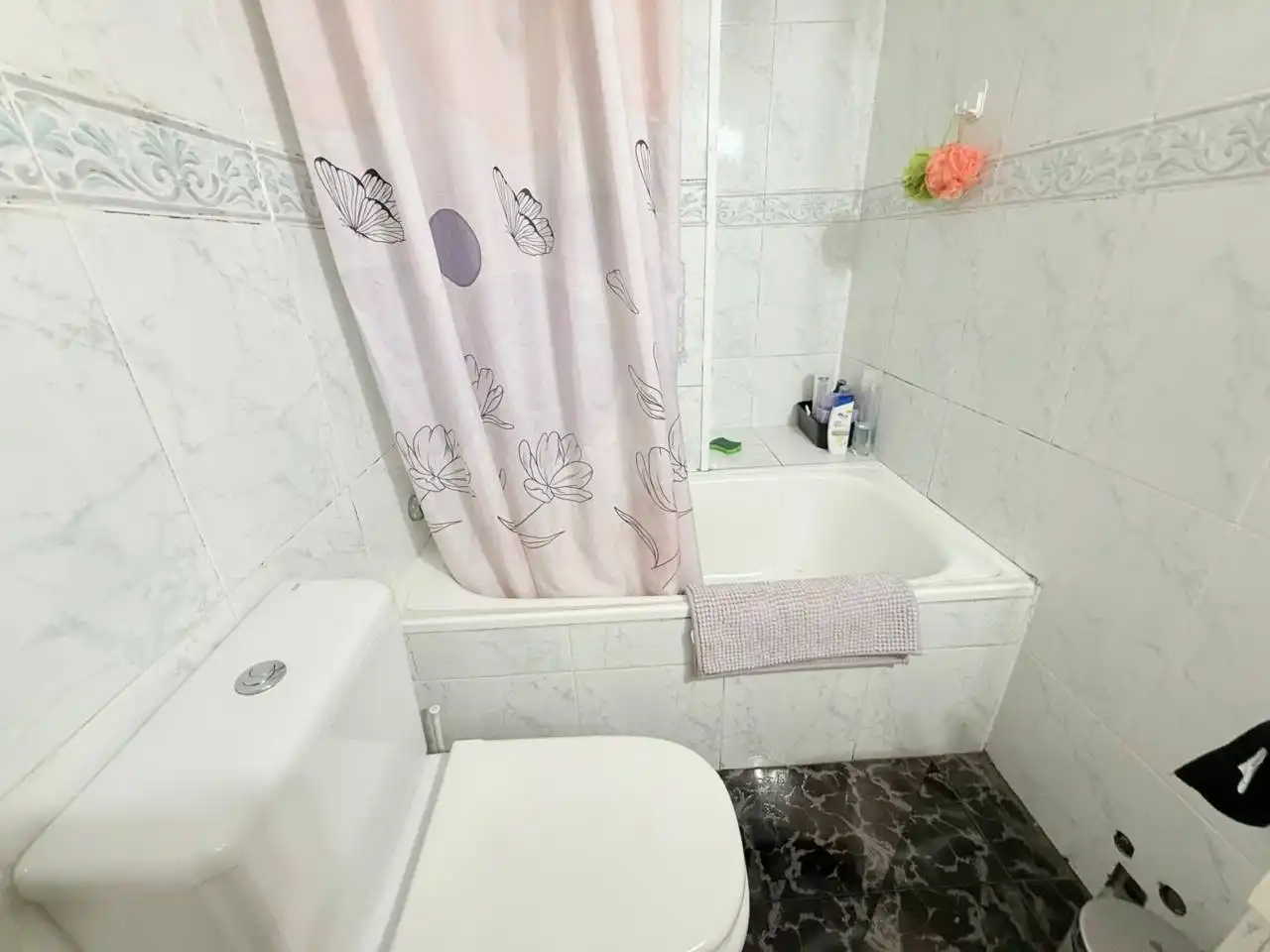 Badezimmer von Wohnung zum Verkauf in Sant Celoni mit Klimaanlage und Heizung