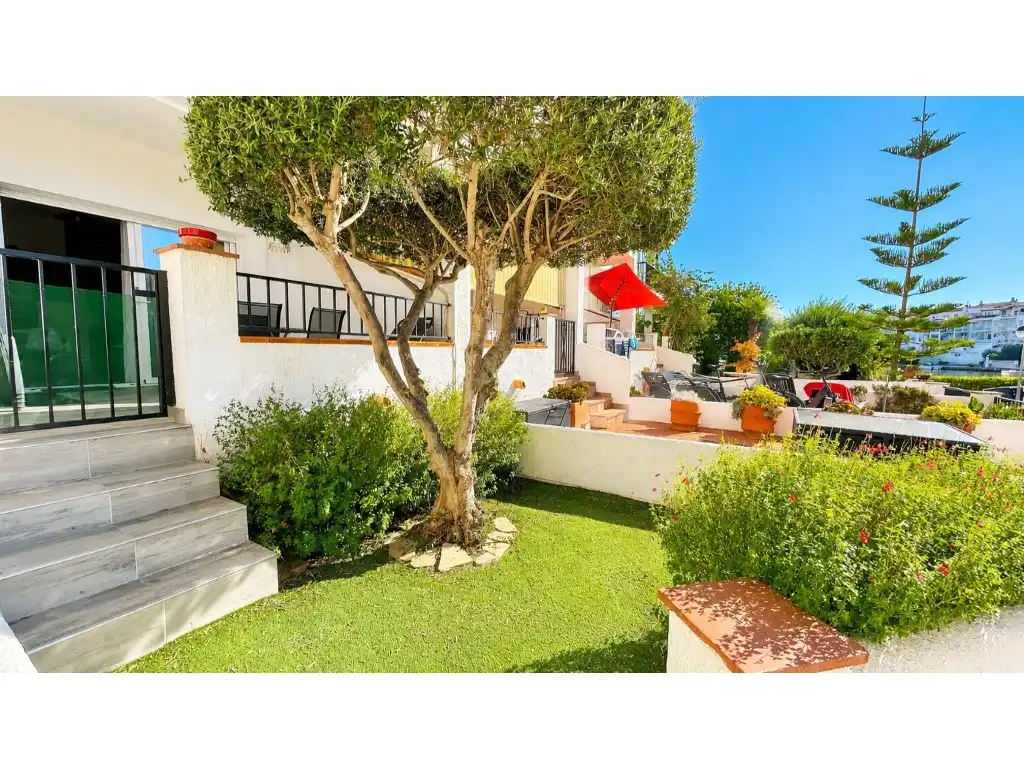 Garden of Apartments for sale in Empuriabrava