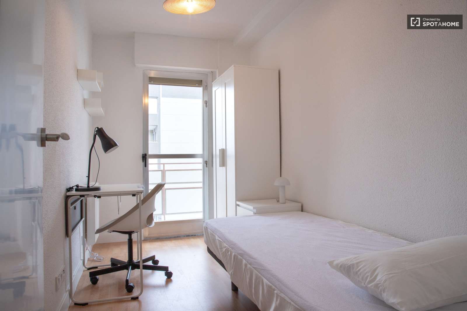 Bedroom of Flat to share in Fuenlabrada  with Air Conditioner and Terrace